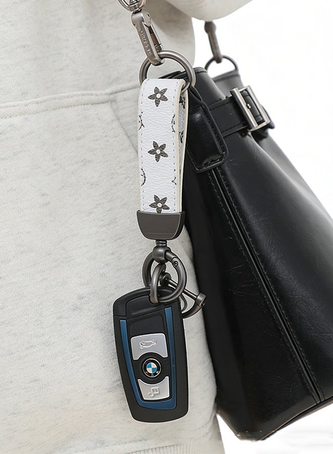 Happy D 2-Piece Car PU Leather Metal Keychain Set - Plaid Leather Zinc Alloy Ring with 360° Rotation - Universal Car Wrist Strap - Key, Backpack, Car Decoration Pendant - Black/Gold with Screwdriver - Image 2